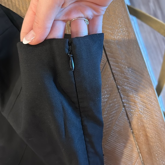 Theory Gida Miniskirt - Picture 3 of 5